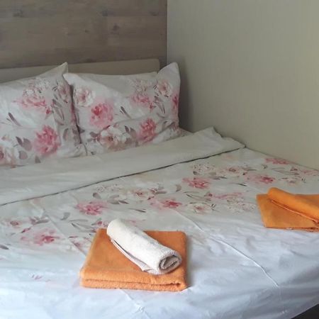 Utulny A Romanticky Apartman Rokytnice Рокитнице над Ийзероу Екстериор снимка